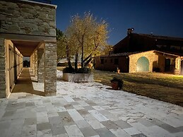 Farmhouse in Pisan Hills With Pool