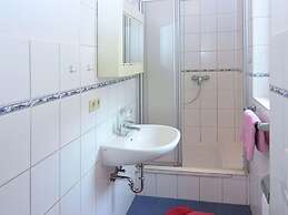 Apartment With Private Terrace in Huddingen