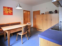 Apartment With Private Terrace in Huddingen