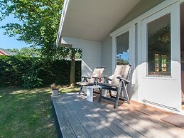 Modern Holiday Home With a South-west Facing Garden