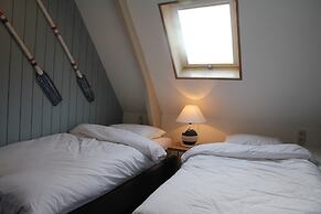 Holiday Home in Hindeloopen by Lake