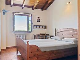 Spacious Holiday Home in Ca' De' Grimaldi near Town Center
