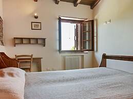 Spacious Holiday Home in Ca' De' Grimaldi near Town Center