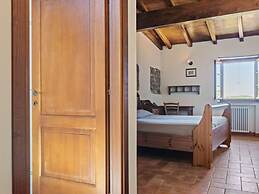 Spacious Holiday Home in Ca' De' Grimaldi near Town Center