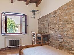 Spacious Holiday Home in Ca' De' Grimaldi near Town Center