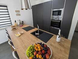 Beautiful Villa With Private Swimming Pool