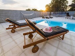 Beautiful Villa With Private Swimming Pool