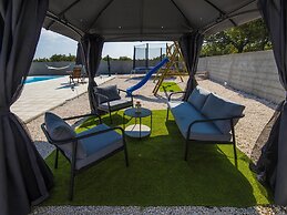 Beautiful Villa With Private Swimming Pool