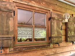 Vintage Holiday Home in Grafenried With Garden