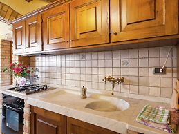 Apartment in Aulla With Swimming Pool
