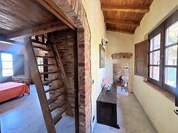 Farmhouse in Aulla With Private Pool