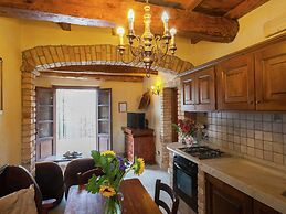 Apartment in Aulla With Swimming Pool