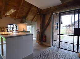Stylish Farmhouse in Nieuwleusen With Private Garden and Sauna