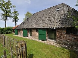 Stylish Farmhouse in Nieuwleusen With Private Garden and Sauna