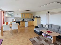 Bright Holiday Home in Schnett