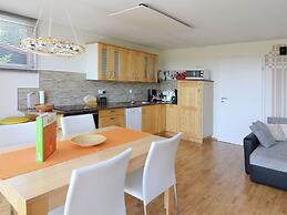 Bright Holiday Home in Schnett