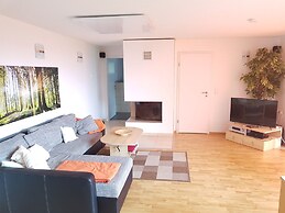 Bright Holiday Home in Schnett