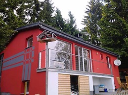 Bright Holiday Home in Schnett