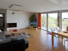 Bright Holiday Home in Schnett