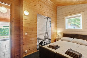 Chalet in Hulshorst Near Lake