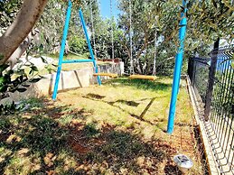 Luxury Apartment With Heated Pool in Starigrad