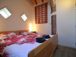 Staying in a Thatched Barn With Bedroom Achterhoek