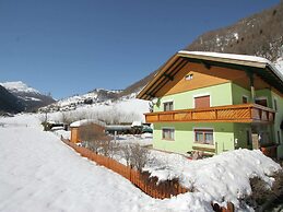 Newly Furnished Appartment at the Mouth of the Poller Valley National 