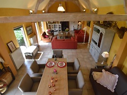 Stylish Holiday Home