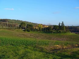 Restful Farmhouse with Pool near Forest in Vinci