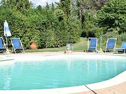 Restful Farmhouse with Pool near Forest in Vinci