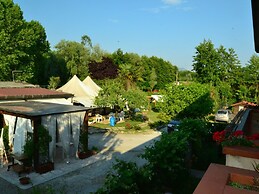 Belvilla by OYO Serena