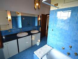 Belvilla by OYO Serena