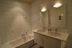 Teuven Farmhouse for 24 Guests