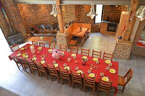 Teuven Farmhouse for 24 Guests