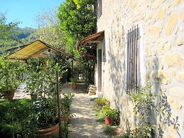Cottage in Marliana With Private Pool