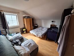 Cozy Apartment in Paliseul With Garden