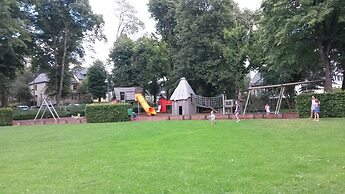Holiday Home With Garden, Heating, Barbecue