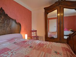 Holiday Home With Garden, Heating, Barbecue