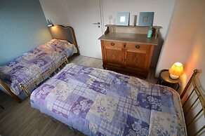 Holiday Home With Garden, Heating, Barbecue