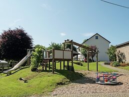Spacious Holiday Home With Large Garden