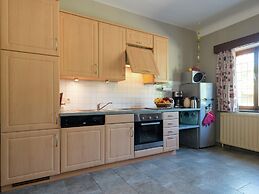 Spacious Holiday Home With Large Garden