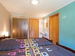 Spacious Holiday Home With Large Garden