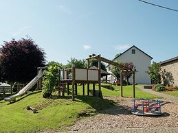 Spacious Holiday Home With Large Garden