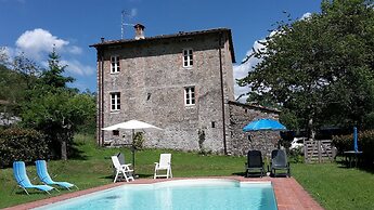 Dreamy Cottage in Trebbio With Swimming Pool