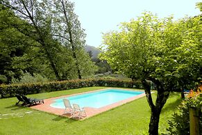Dreamy Cottage in Trebbio With Swimming Pool