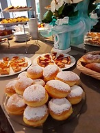 Mediterraneo Hotel & Suites