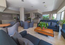 Mediterraneo Hotel & Suites