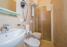 Mediterraneo Hotel & Suites