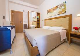 Mediterraneo Hotel & Suites