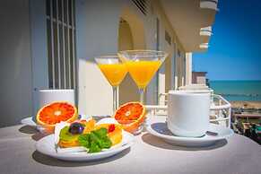 Mediterraneo Hotel & Suites